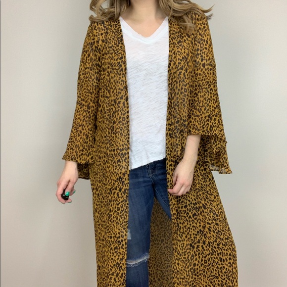 Walk On The Wild Side Leopard Kimono Duster - Picture 5 of 8